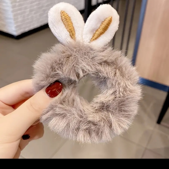 - NEW hair ties with bunny ears. (4 @ 9.00 Each) - Picture 5 of 6